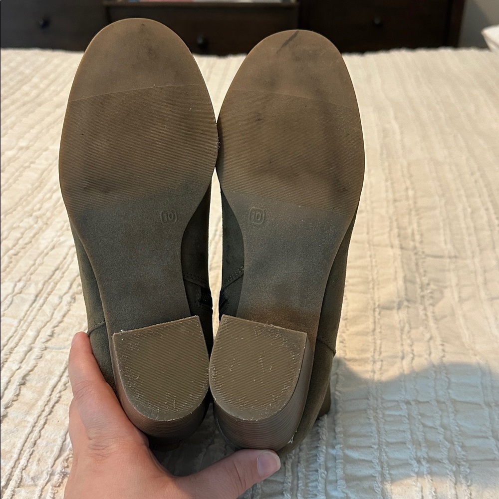 Old Navy Olive Green Booties - Picture 4 of 6
